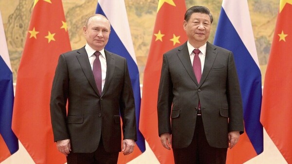 RTLnieuws's tweet photo. President Xi noemt situatie in Oekraïne 'zeer verontrustend' en roept op tot 'maximale terughoudendheid' | Liveblog https://t.co/NRbnv9XdzB https://t.co/t2nHb8xJPb