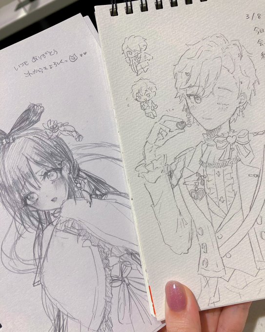両手で溢れるくらい遊んでるのに普通に遊びすぎて全然絵描いてなくね?ってなって、2年ぶりくらいに描き合いっこした🧡ジャンル外だけど自慢したいから載せる🥰 @poyo_pn 