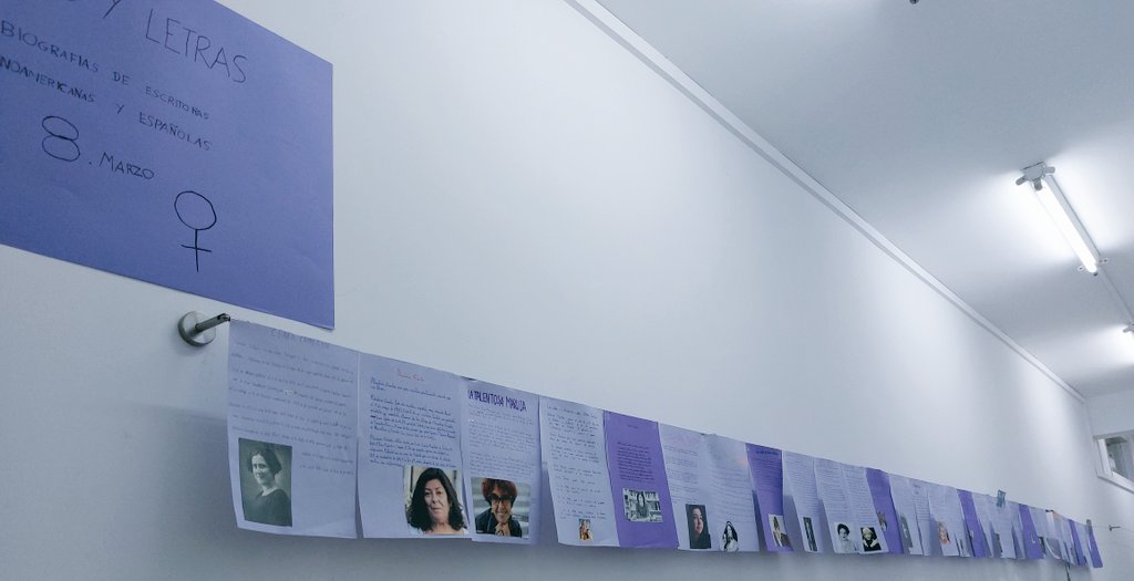 insguillemcata's tweet photo. 'Mujeres y letras' 
Des de castellà, l'alumnat de 1r d'ESO, amb motiu del #DiaInternacionalDeLaMujer, ha elaborat biografies d'escriptores hispanoamericanes i espanyoles. 

#8Marzo2022 #8M #DiaInternacionaldelaDona #escritoras 
#feminnovacio_femcata https://t.co/FxYGrgOdcg