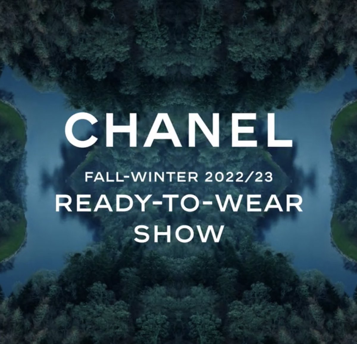 2amWangYibo's tweet photo. Fashion blogger ชื่อดังของจีนลงภาพอี้ป๋องาน #CHANEL เขียนชมว่าผมสั้นดูดีมากกับเสื้อนอกสีน้ำเงิน #WangYibo มี Mtjj ถามว่ามีอัพเดทป๋อเพิ่มไหม

“ช่วงนี้ไม่มีเพราะเขาทุ่มเทให้กับการถ่ายภาพยนตร์ เขาใส่ใจกับงานใหญ่ละเว้นเรื่องเล็กๆ เขาพัฒนาคุณภาพเพื่อก้าวต่อไปอย่างดีในเส้นทางศิลปินดัง” https://t.co/fNL9IBMUfB