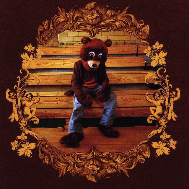 wrld_mag's tweet photo. 🚨 L’album "The College Dropout" de Kanye West s’est vendu à 24 000 exemplaires cette semaine !

Il démarre également à la 11e position des Billboard Hot 200, 18 ans après sa sortie. https://t.co/iTjEq026Sm