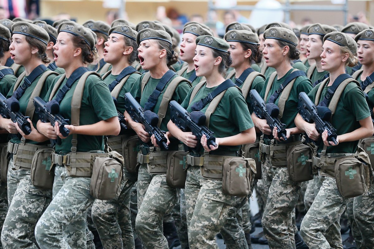 julian_bussetti's tweet photo. #8M Hoy quiero homenajear a todas las mujeres que están defendiendo y dando su vida por Ucrania. 💪 https://t.co/exbWqMKurJ