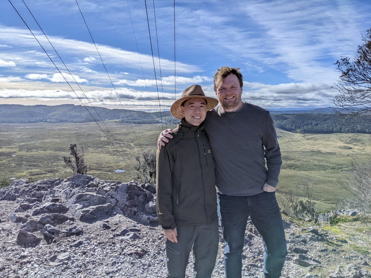 Here are the two intrepid leaders of the HGA 501 Sustainable Tourism field trip- @cansengooi and <a href="/DrOscarVP/">Dr Oscar Vorobjovas-Pinta</a>. It’s a tough job taking students to some of the most beautiful places in the world. But someone has to do it! <a href="/UTAS_/">University of Tasmania</a>