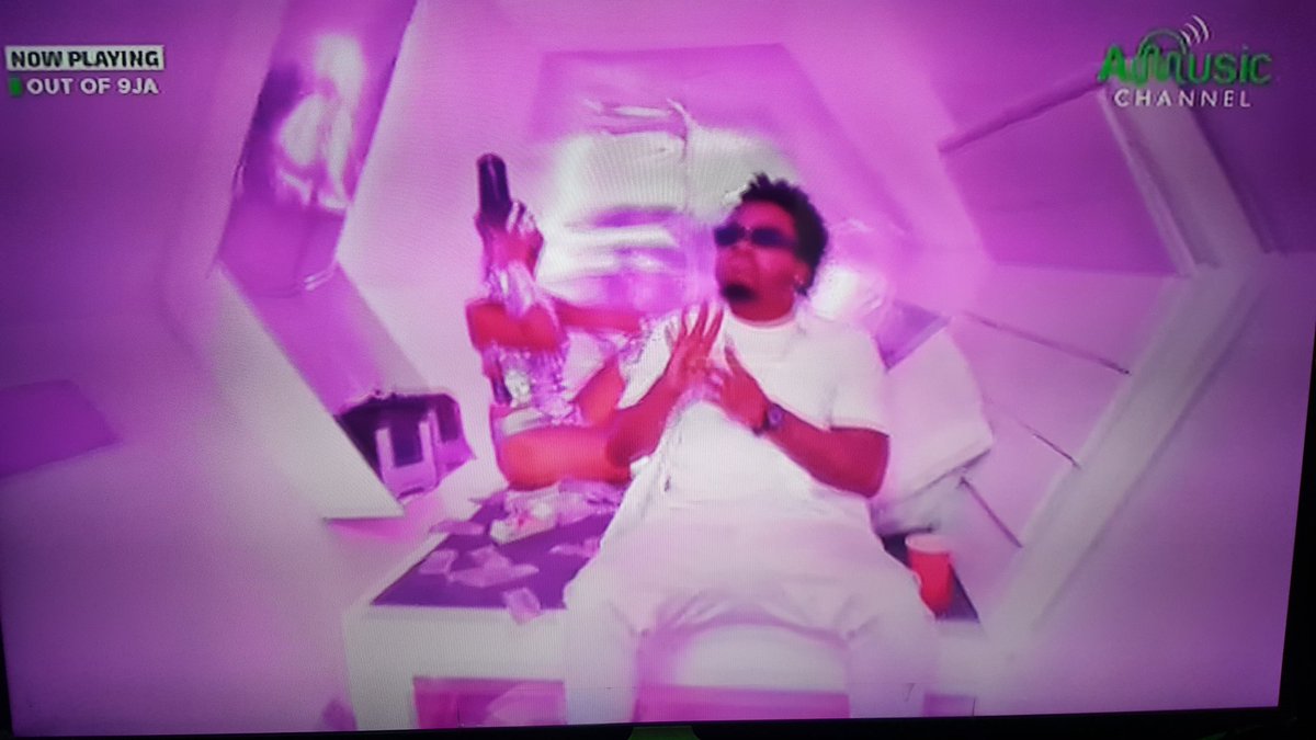 MMLTPromotions's tweet photo. #Outof9ja on Amcngtv #NP @Olamide #HateMe Ft @Wandecoal cc @iAlhajisneh https://t.co/OzNd2a1PN4