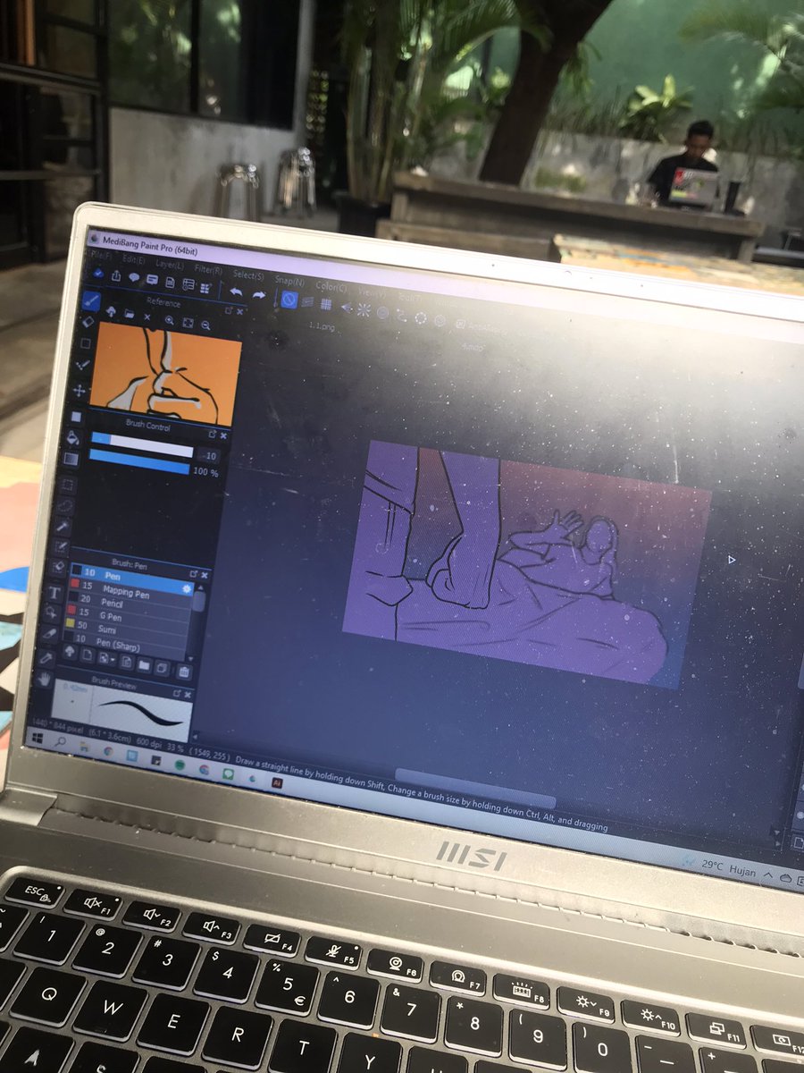 archerryanz's tweet photo. Serius nanya, kalo layar laptop kotor bgt pada bersihinnya gimanasii🥲 https://t.co/lAq8iV8cqM