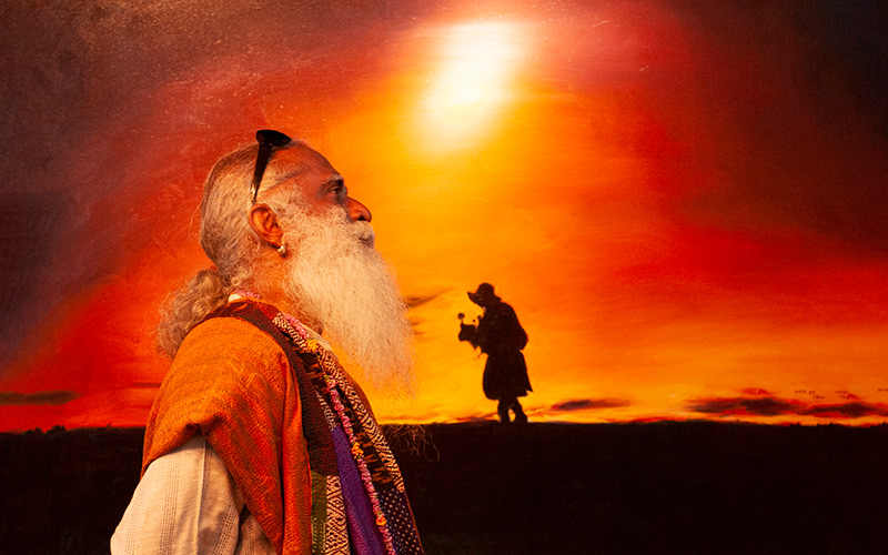SadhguruJV's tweet photo. You cannot change the past. You can only experience the present moment. The future must be crafted the way you want. #SadhguruQuotes https://t.co/eTCAmU3gOl