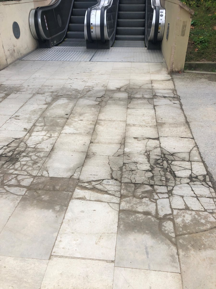 Comite_MNAC's tweet photo. Amb motiu del Dia Internacional de les Dones, des del comitè d'empresa del @MuseuNac_Cat fem aquesta reclamació sobre la inseguretat del Parc de Montjuïc 👇👇 #mobilitatigènere https://t.co/N5H2TarTyT
