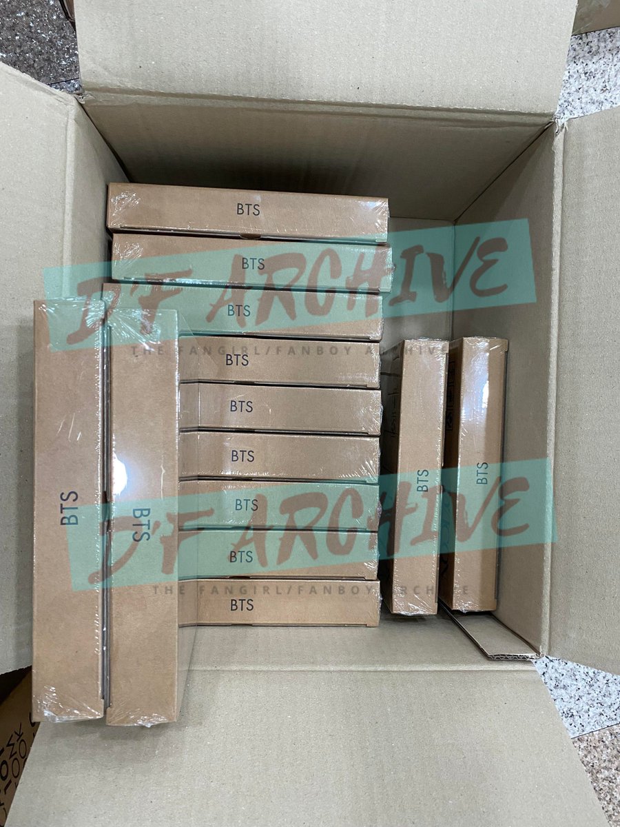 dfarchive's tweet photo. 📢#dfarchive_update
❗D'ICON 101 Photo Card Custom Book finally arrived on our KR address❗😍😭💜🥳
❌ALL SLOTS ARE TAKEN❌
📦Batch 13 (pls see cover photo for our batch shipping schedule). https://t.co/1rQuNfBO34