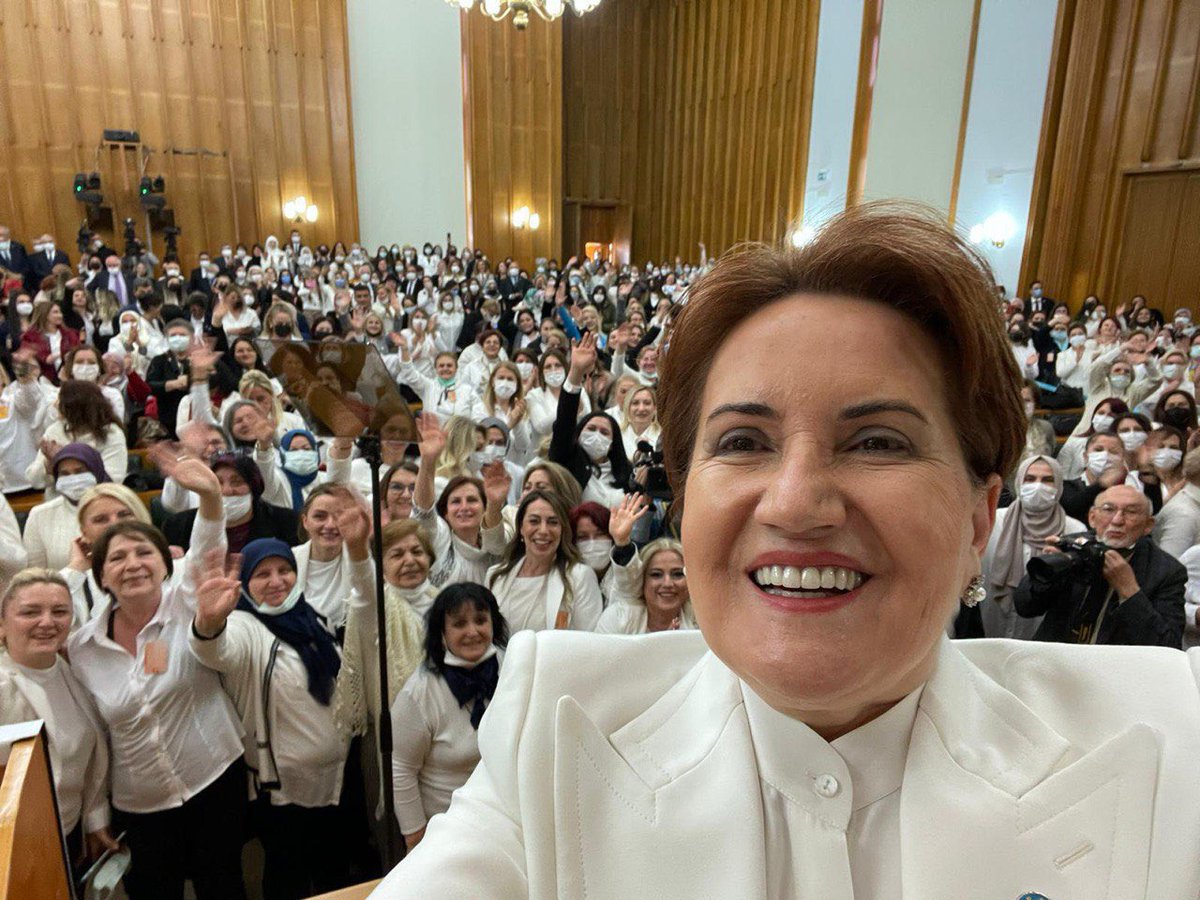 Meral Akşener sözlerini Hz. Ali’yle bitirdi:

“Eğer zalim ısrarla zulme devam ediyorsa bil ki sonu yakındır...

Eğer mazlum da ısrarla direniyorsa bil ki zafer yakındır”