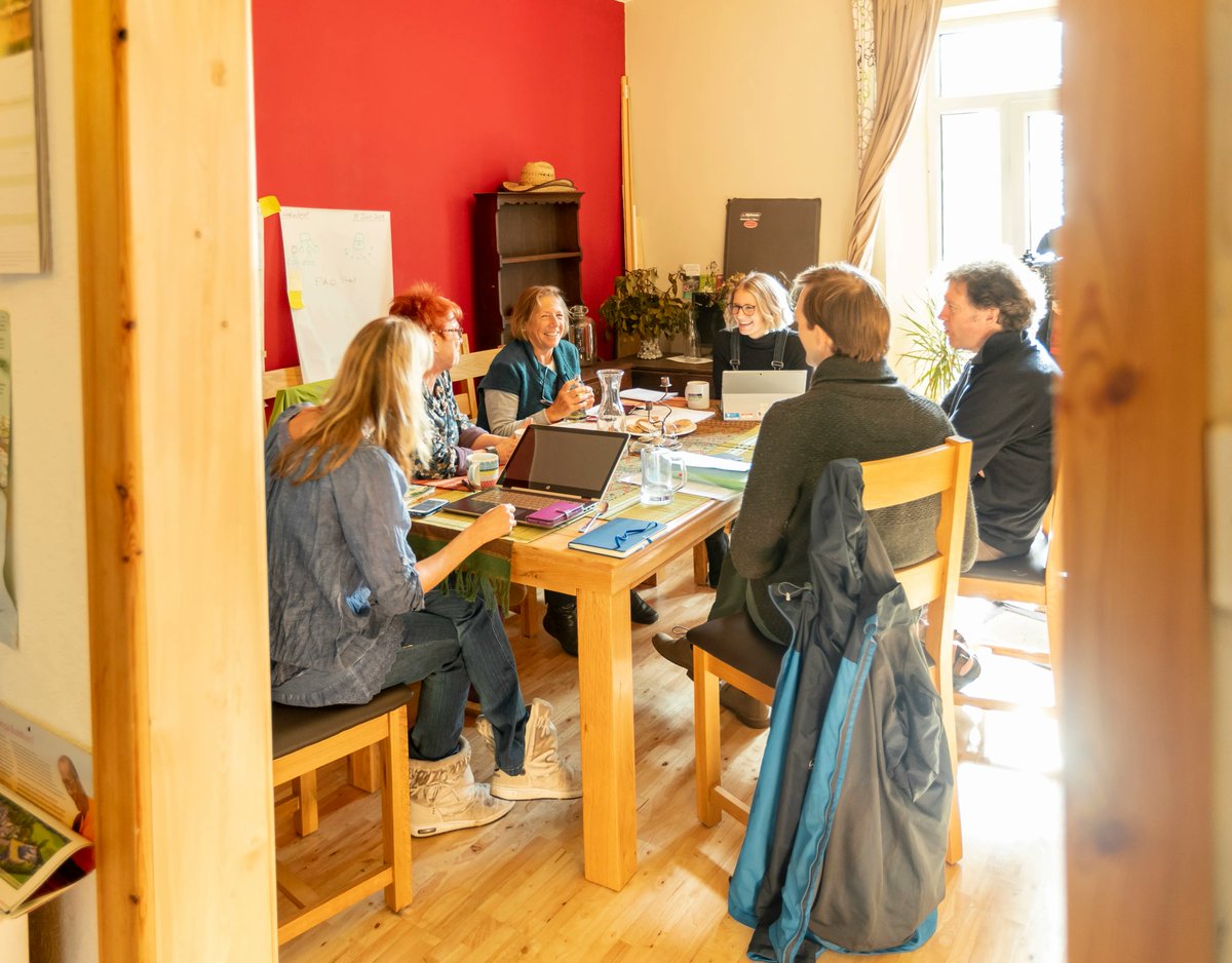 Thinking about #CommunityLedHousing. Check out some case studies from our #CommunitiesCreatingHomes clients making it work for them buff.ly/3iqCUBX