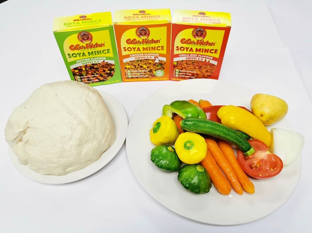 GoGosKitchenSA's tweet photo. Gogo`s kitchen soya mince e monati ha opheha dijo tse rothisang mathe that helps you add Mnandilicious 😋👌🥰 #Gogoskitchensoyamince #Mnandilicious #Vegan #foodlovers https://t.co/Agei8JWmyz