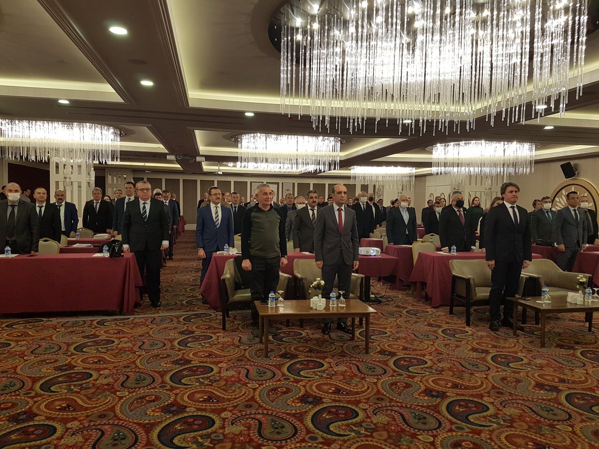 Oipdb's tweet photo. Orman Amenajman Planlarının 
Uygulanması ve Ulusal Orman Envanteri 
Çalışmaları Eğitimi Daire Başkanımız @MuratMcevirme ve Antalya Orman Bölge Müdürümüz @vedatdikici07 nin açılış konuşmaları ile başladı. https://t.co/805F2TYyKD