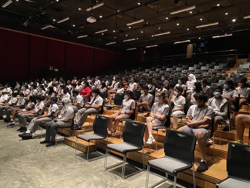ssyear8's tweet photo. @ssyear8 
Year 8 Commerce Week Assembly and Quiz
@BSC_SSCommerce @BSColomboLK @BSC_SeniorSch @BSC_Principal @BSC_SSHead https://t.co/8eG9eJlXvC