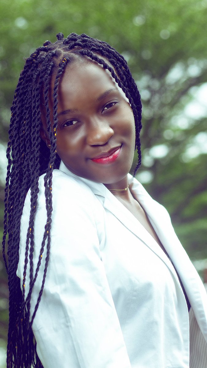 FredyPhoto's tweet photo. ✅ SHOOTING ANNIVERSAIRE🎊 

Joyeux anniversaire 🥳🎈🎉🎊🎁 à la belle : @Cindy Arombo

Faites vous plaisir,🤩 vous le méritez bien!😌 

Offrez vous une belle séance photo souvenir de votre anniversaire🎁 réservation :
+24165747897 Whatsapp #joyeuxanniversaire #gabonphoto
#Gabon https://t.co/ka6P1C5Eh5