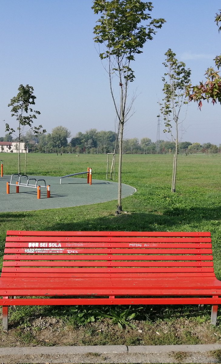 ComDivina's tweet image. #Milano
#8Marzo2022
#GiornataInternazionaleDellaDonna
Tre immagini che fotografano il tempo in cui viviamo: quanto abbiamo fatto, quanto vogliamo fare e quanto ancora c'è da fare