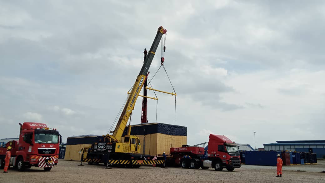 LangsatOSC's tweet photo. LOSC’s storage facilities are strategically located at one of the most geographically convenient locations in Tanjung Langsat, Johor with fully fenced facilities.

Visit LOSC at https://t.co/nlFRfmNzWr for more details.

#losc  #storagefacility #logisticsservices #openyard https://t.co/RMRzU8c0v2