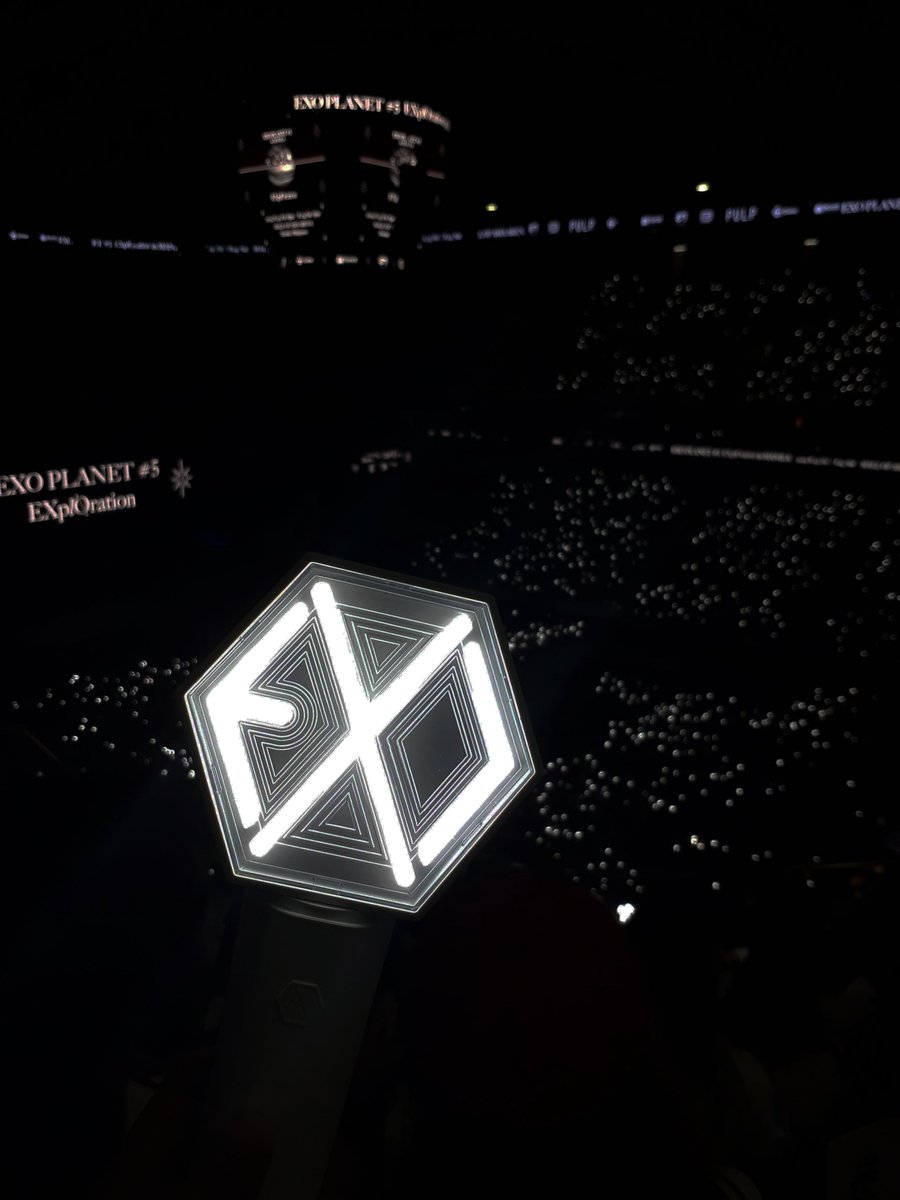 mybiasisarapper's tweet photo. One month to go 💟 

#EXOstential
#EXO10thYearEventPH Bacolod https://t.co/Ec9Wg2Lbln