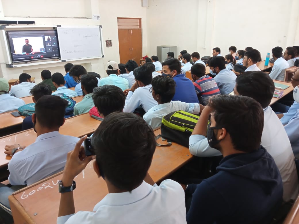 RJ_TEQIPfaculty's tweet photo. Webinar on "Career Opportunities after Graduation" At GEC Jhalawar in collaboration with Engineer's Circle coordinated by TEQIP faculties of GEC Jhalawar
@RJ_TEQIPfaculty resumed their commitment to deliver quality Tech. Edu. in the State
@ashokgehlot51 @akhilarora93 @drsubhashg https://t.co/YXrxzrk8rd