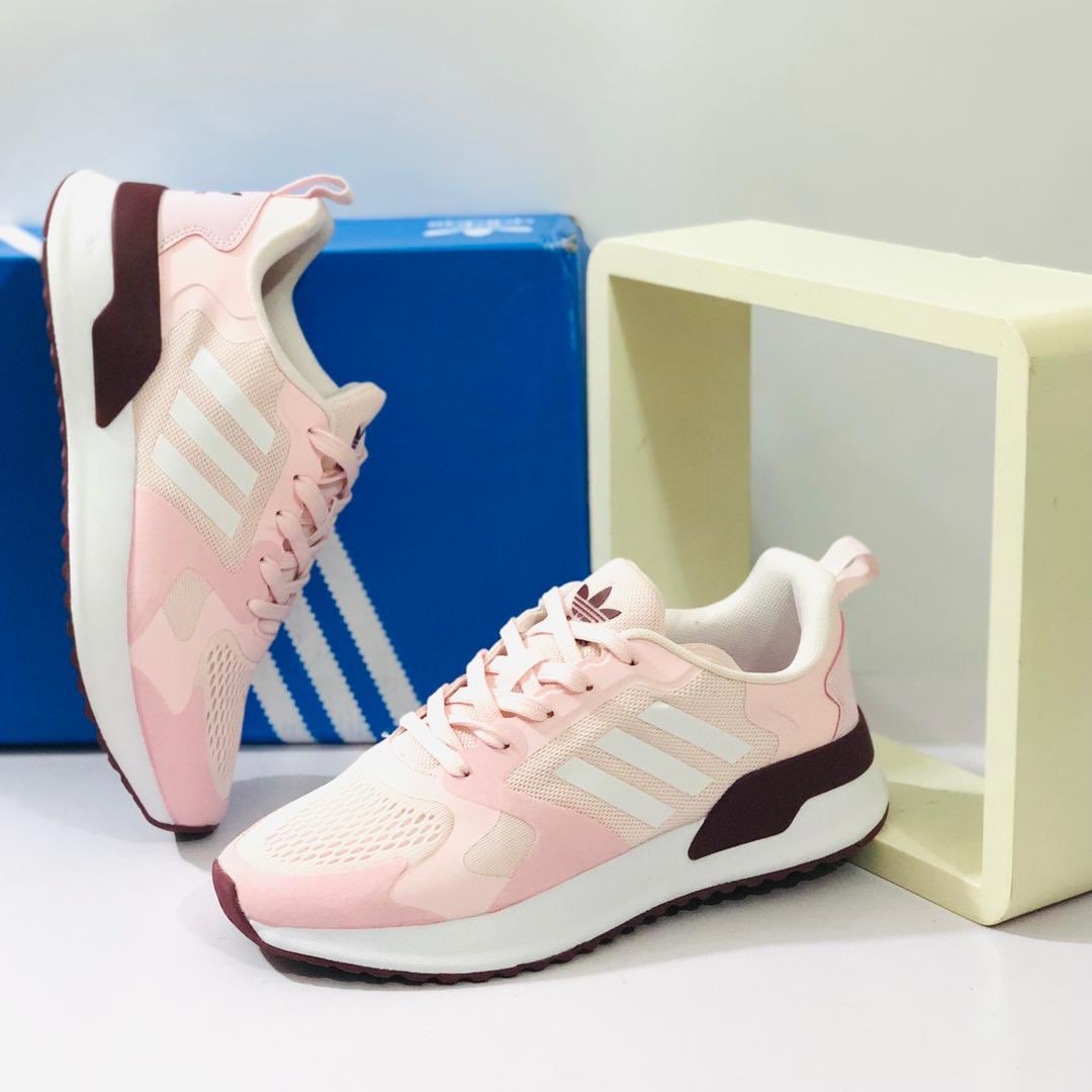 Runway69fits's tweet photo. Lit Sneakers Policy! 
Size: 37-40
Price: 29000 naira 
Payment on delivery within Lagos 🤝
Nationwide delivery 🇳🇬 https://t.co/35ZtnMsmWb