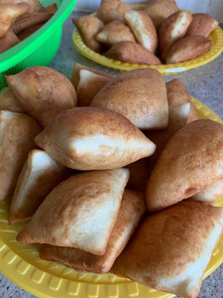 UtamuPwani's tweet photo. Fresh mahamri made on order. 
250 Ksh for 10pcs minimum order. 

#foodiesofinstagram #utamupwani https://t.co/M642HOE6sg