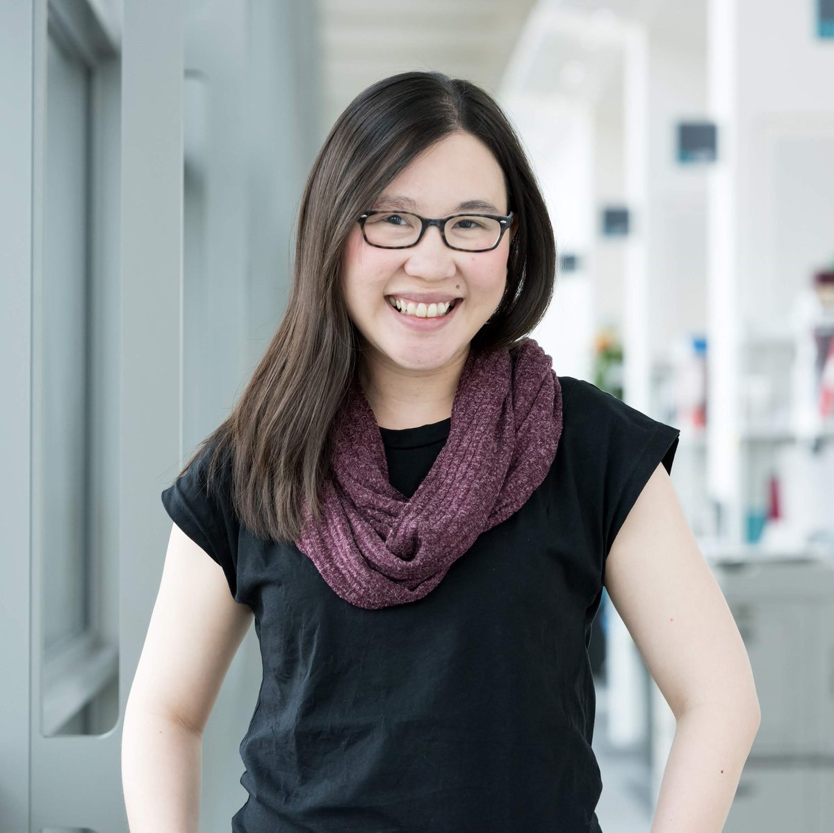 Cancer Research UK (@cr_uk) on Twitter photo Today is #InternationalWomensDay! We’re highlighting our female scientists and their experiences with being a woman in science.
Dr. Emilia Lim (<a href="/LimEmilia/">Emilia Lim</a>) works as a postdoc at <a href="/TheCrick/">The Francis Crick Institute</a> Institute - here’s her story 👇 1/3 #BreakTheBias Today is #InternationalWomensDay! We’re highlighting our female scientists and their experiences with being a woman in science.
Dr. Emilia Lim (<a href="/LimEmilia/">Emilia Lim</a>) works as a postdoc at <a href="/TheCrick/">The Francis Crick Institute</a> Institute - here’s her story 👇 1/3 #BreakTheBias