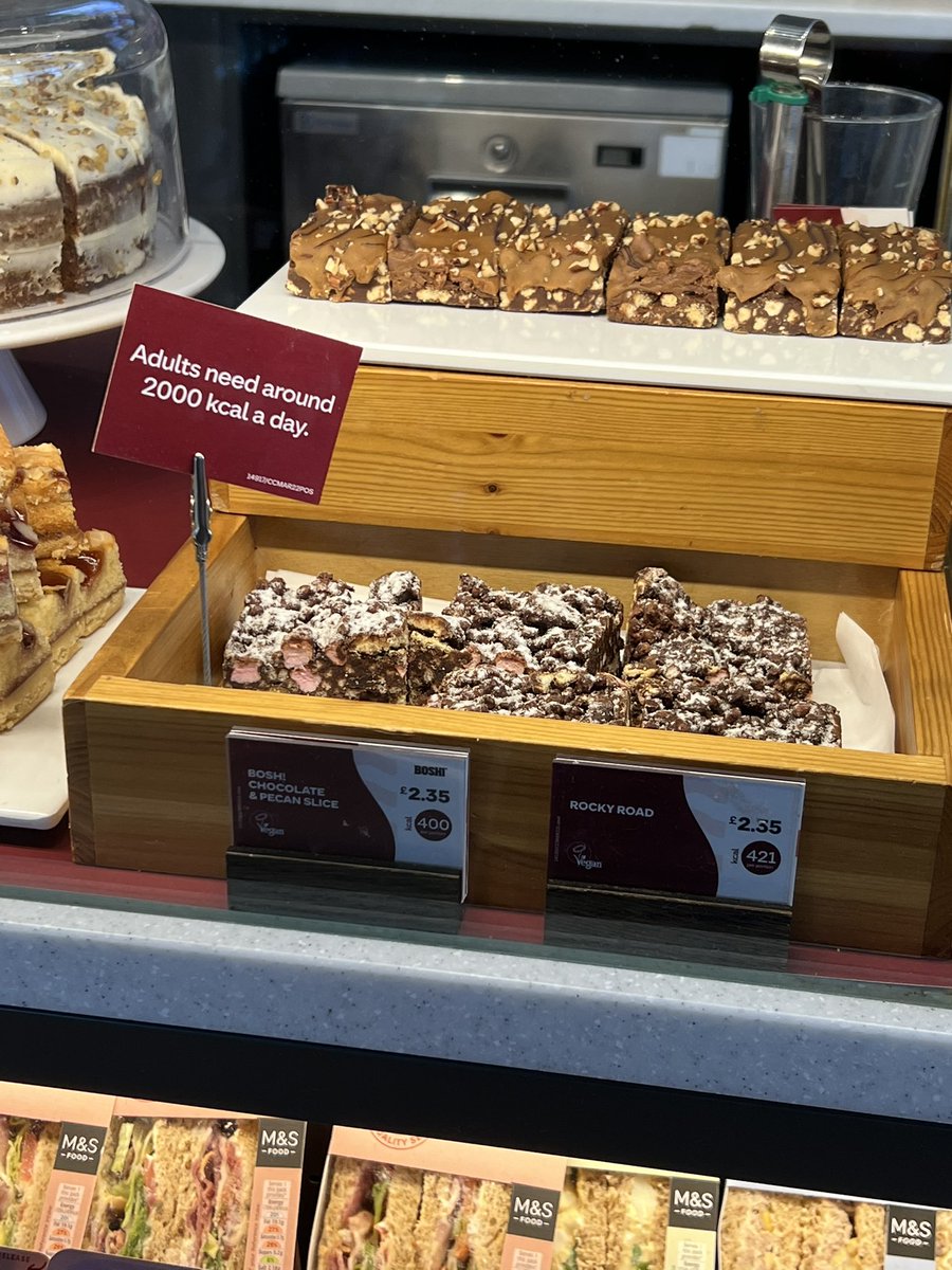 EmmaCMcGregor's tweet photo. Slight detour on the way to #chippybuzz this morning and saw a cracking piece of marketing! 👏👏👏 https://t.co/tOVfRnGFOi