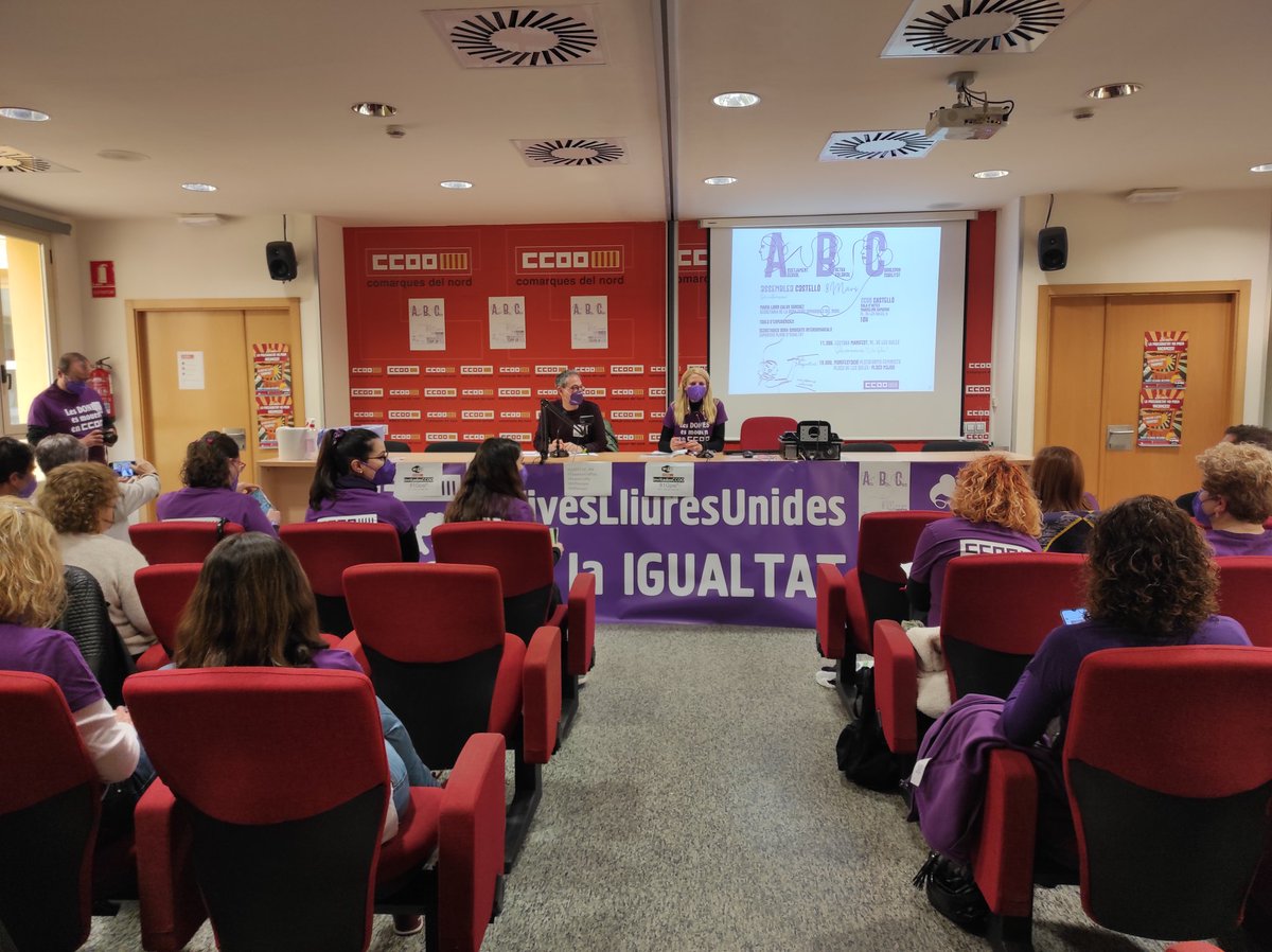 MarianD29758260's tweet photo. 🟣Iniciamos en la Sede d CCOO-Comarques del Nord la Assamblea del 8M, de la mano nuestro Secretario General @albert_ccoopv  y la Secretaria de Dona CCOO @LidonCalvo, Les Dones i s mouen en CCOO.
#TenemoUnPlan #8M https://t.co/ZQ99nK3HLy