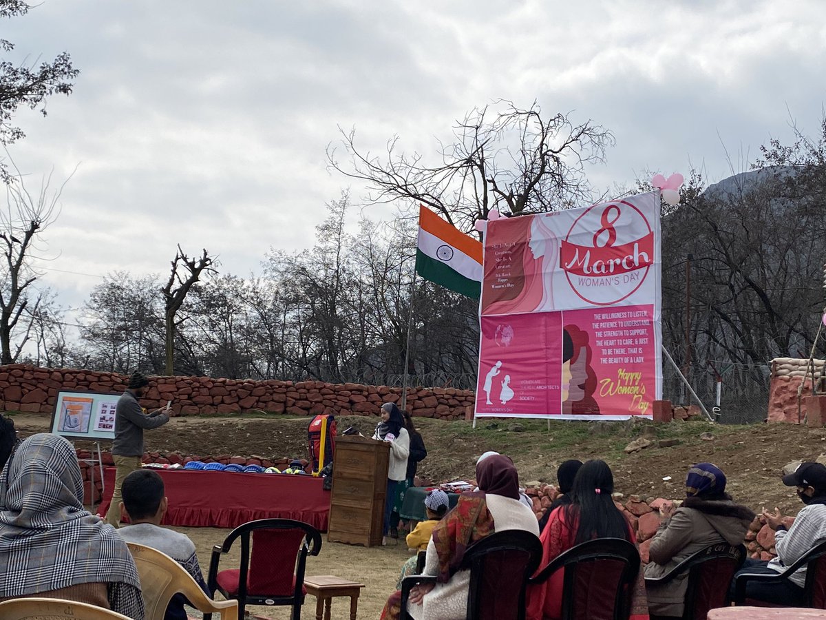 gmodi25's tweet photo. Celebrating #InternationalWomensDay in #kashmir with some exceptional company, stories of strength, courage and women driving change. @chetna_bastani @punams_7 https://t.co/1F7vCi4guu