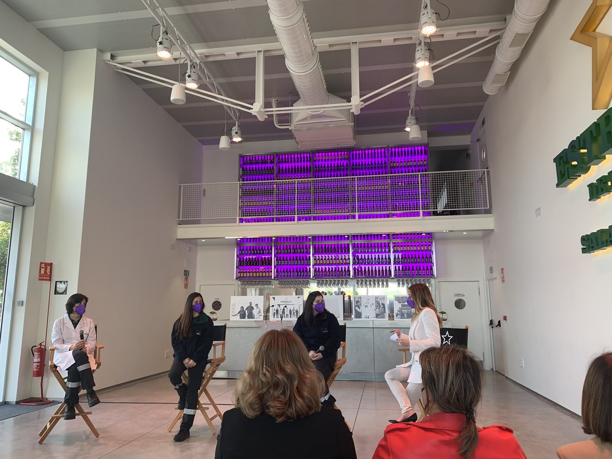 GmAinoha's tweet photo. Presentando nuestro II Plan de Igualdad. @estrellalevante apuesta en la Igualdad todos los días #8m #DiaInternacionalDeLaMujer 💜 https://t.co/G12cgslzDE