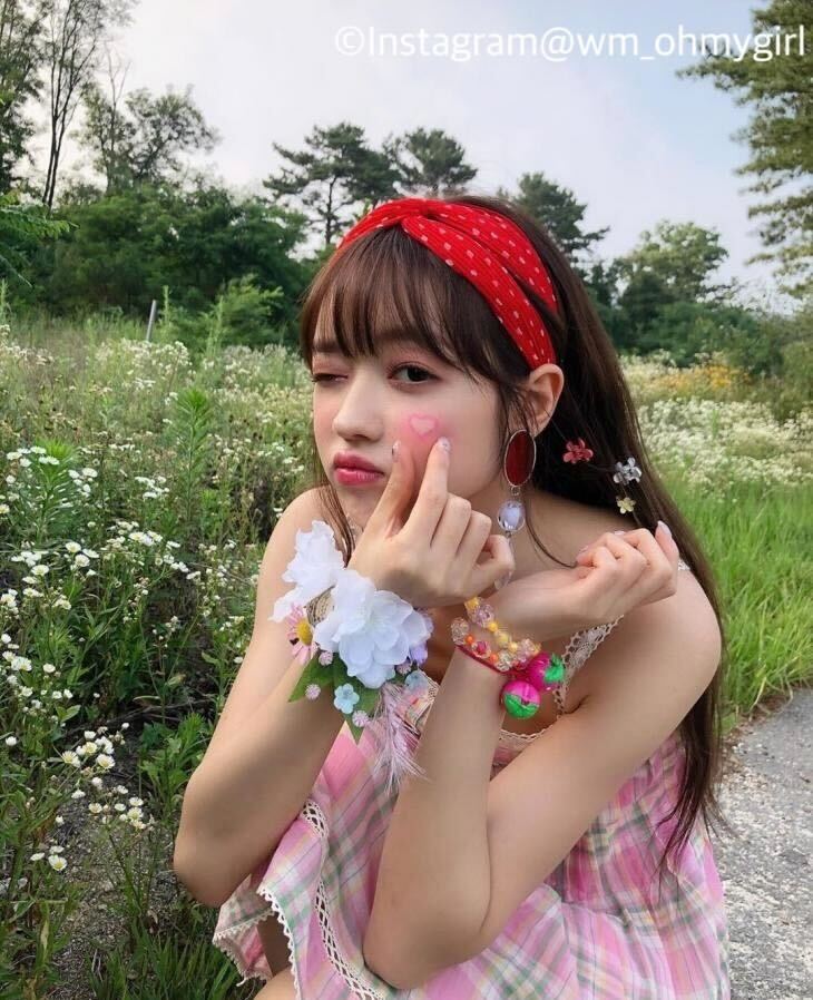 韓国情報 Honeycomb Korea 韓国トレンド チークが可愛すぎる 今ハートのチークをする韓国アイドルが続出 ポップで可愛すぎる 文化祭や体育祭のメイクにぴったり とっても簡単だからみんなも真似してみてね T Co