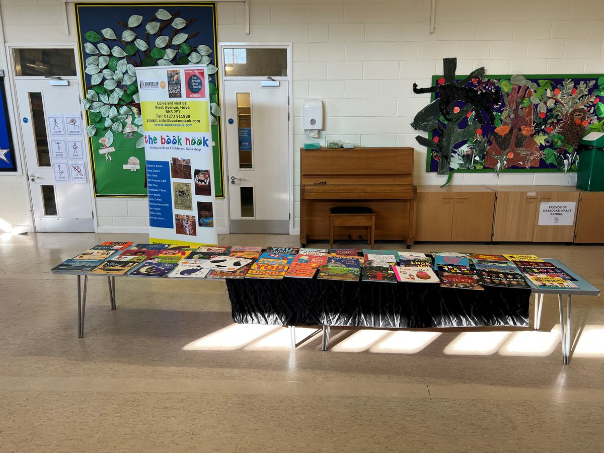 HassocksInfant's tweet photo. We're delighted to welcome back The Book Nook.  The book fair is visiting today and tomorrow.  Each class will have an opportunity to visit and parents are welcome to join us in the school hall from 2.30pm.  Hope to see lots of you there! @booknookhove https://t.co/3M01eQ9CVU