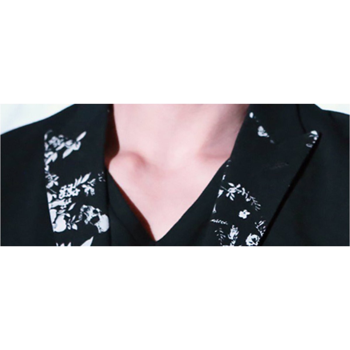 Onew_collarbone's tweet photo. ONEW collarbone ^^

샤이니 온유
#온유 #ONEW #オニュ @SHINee https://t.co/ntEplCOW8D