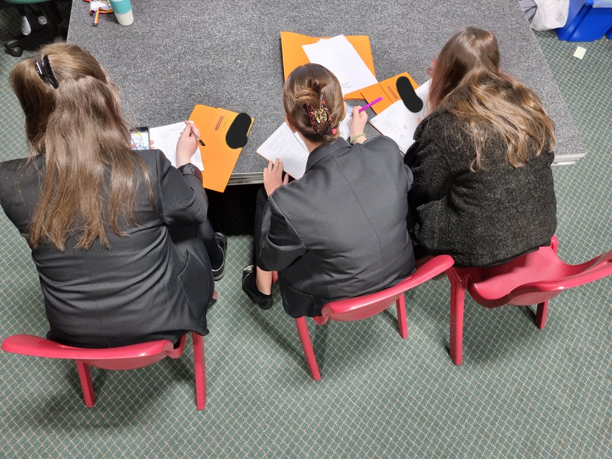 Y9 students using QR codes to learn more about the #creativeindustries for #NCW2022 We also had a guest visit from one of our lovely Y13 students - Grace - who shared her own experiences of Drama, theatre studies and her career aspirations of a director.