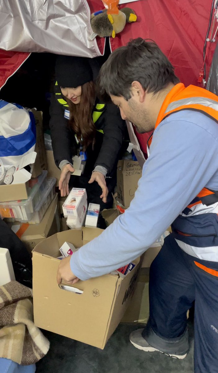 Laura Bukavina tweet media