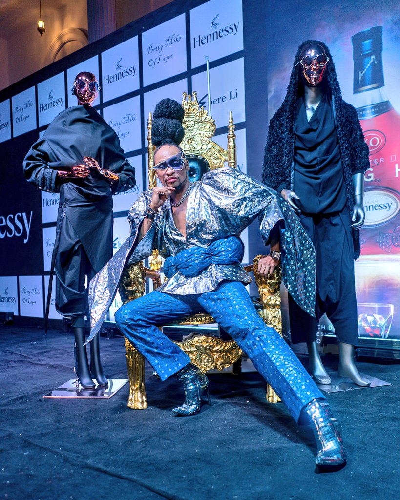 DENRELE_EDUN's tweet photo. "The Hand that rocks the Cradle should rock the world!".
It's March 8 and we at @lushhairnigeria celebrate WOMEN; their Gifts, Genius & Greatness across the world.
HAPPY INTERNATIONAL WOMEN'S DAY!
#BreakTheBias #IWD2022 #IWD #LushWomenCan https://t.co/438mu1FyKb