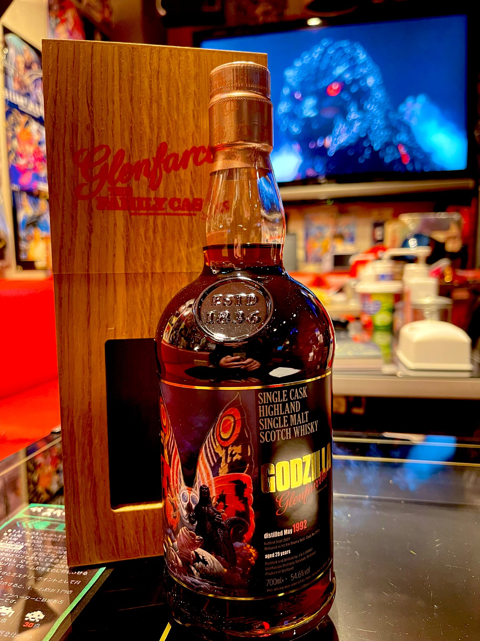 グレンファークラス1992 ゴジララベル ウイスキー 箱付 ウイスキーミュウ Whisky Mew ｢ゴジラ｣ ラベル グレンファークラス 1992 29年 54.6