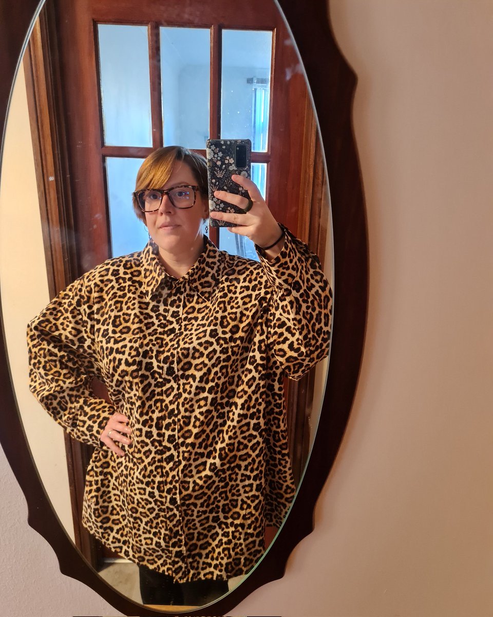 TheKatieMcCann's tweet photo. Even if I didn't come back from Glasgow with a baby in my belly, at least I got this new haircut and ridiculous shirt! 💖

#TTC #Queer #QueerParent #QueerConception https://t.co/vXiZGfX25A