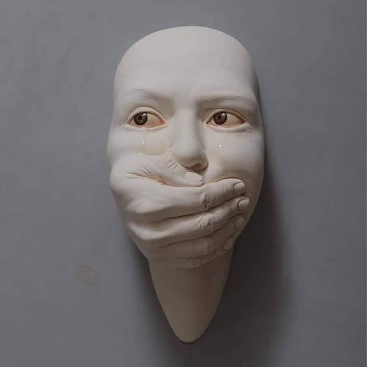 MahmoudSuhil's tweet photo. On this day I wish freedom to all the detained women in Assad’s prisons.
Syrian Network for Human Rights has documented about 6,580 arbitrary arrests against Syrian women since the start of the revolution, including at least 225 cases under the age of 18. #InternationalWomensDay https://t.co/UgJeFtajQg
