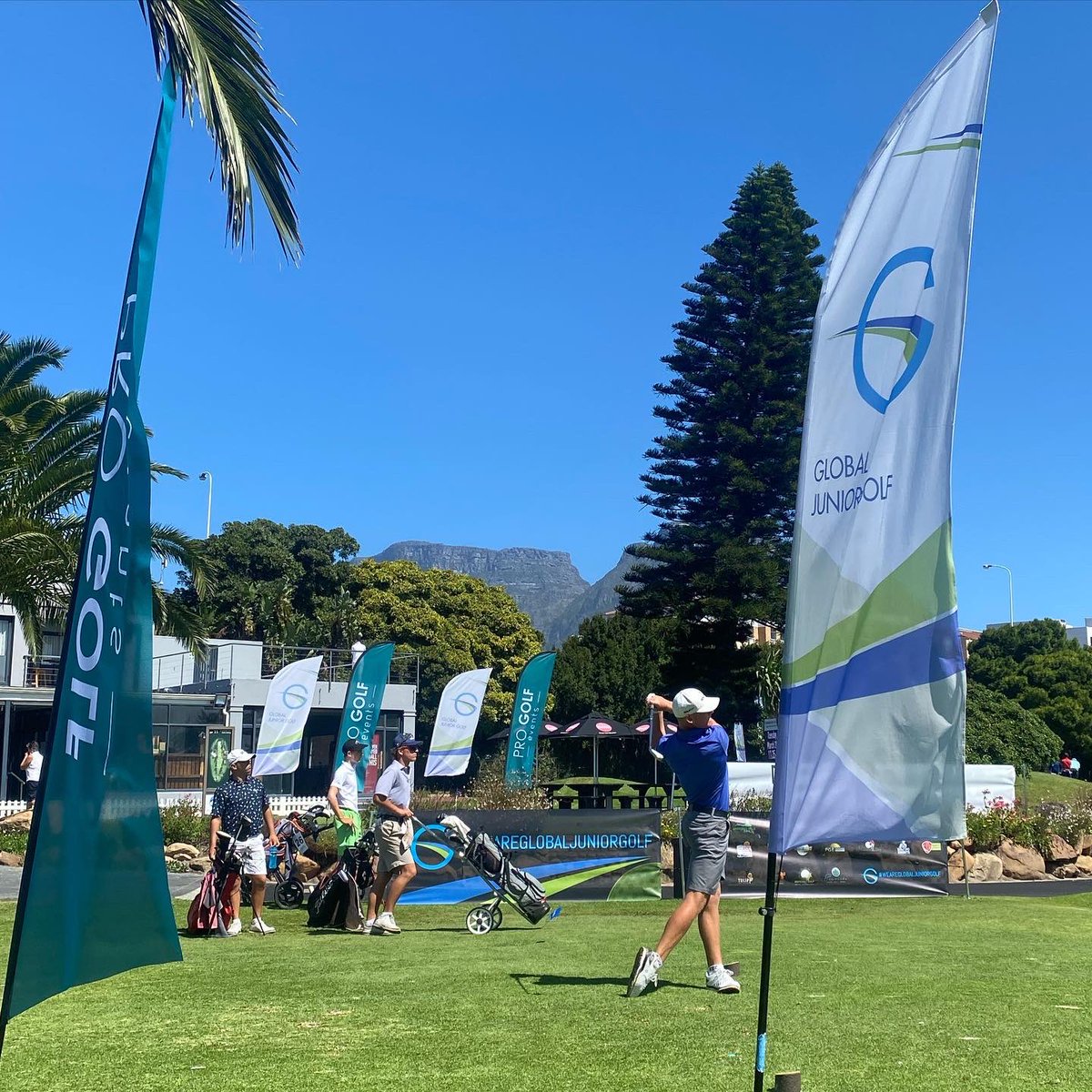 McKinlayReidOrc's tweet photo. Opening round of the Global Junior Golf Nomads International @RondeboschGC #orcas #makingwaves https://t.co/bOaR1gxjkG