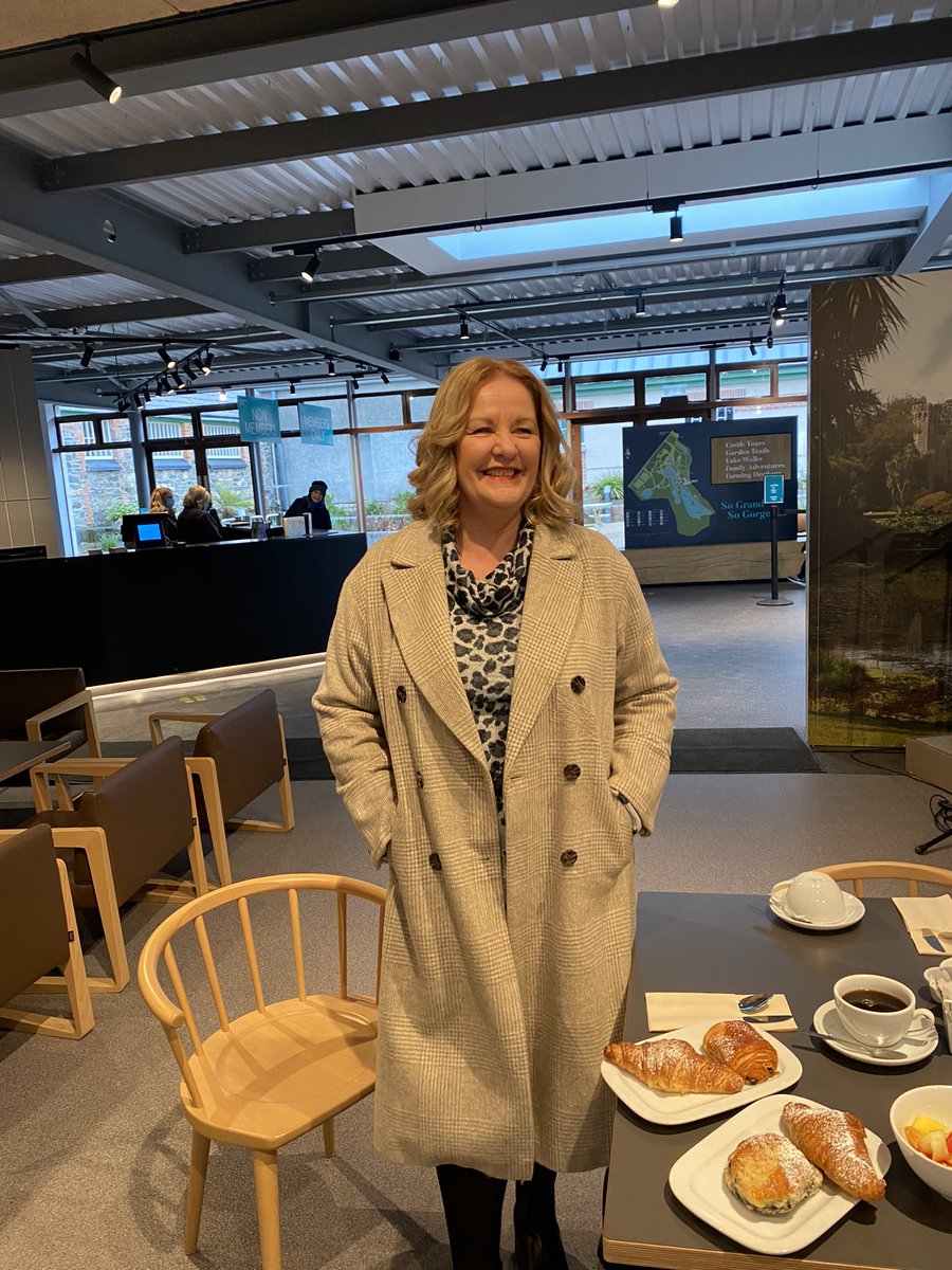 Celebrating #InternationalWomensDay2022 #Wexford #localenterprise <a href="/CrosbieHayley/">Hayley Crosbie</a> <a href="/deirdrejoflynn/">Deirdre O'Flynn</a> #empoweringwomen 🎈🌈