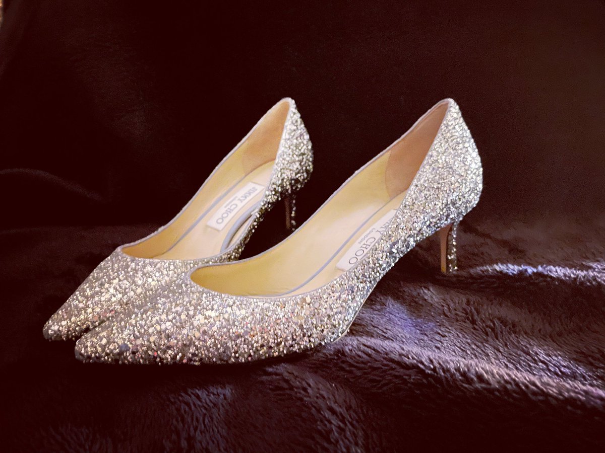 ChouNicole's tweet photo. #Jimmychoo https://t.co/A885DP5ohW