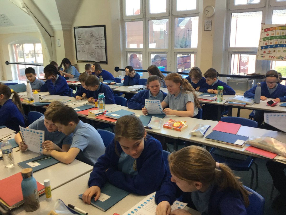 LSTClass_14's tweet photo. We are using Gregory’s fantastic writing today to help us understand how accurate our writing needs to be! Thank you for sharing @LSTClass9 https://t.co/8CzNROTiQO