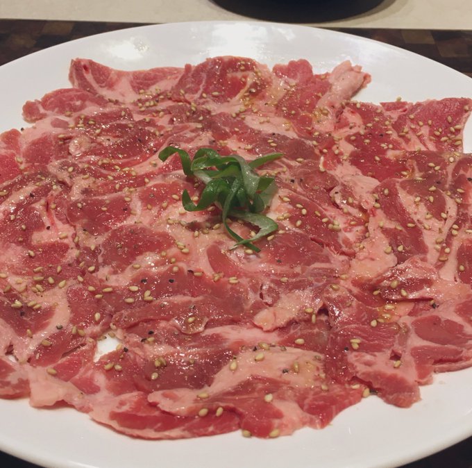 焼肉今週末行けなくなったからムカついて今日食べにきた💪 