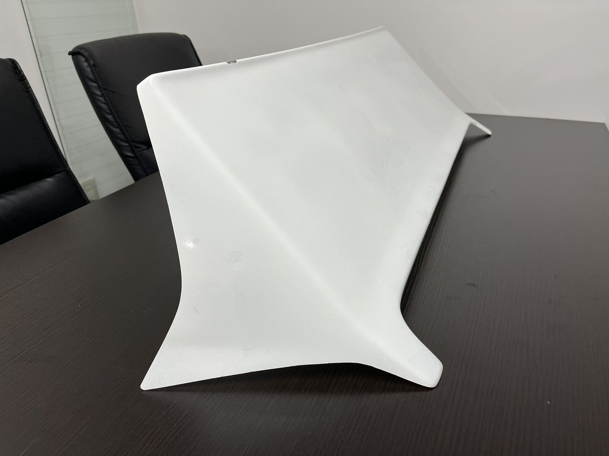 zext_firecivic's tweet photo. グランドシビック用リアウイング
未使用アウトレット品になります。
ゲルの気泡や縮みが出てますので塗装前提の方お得かと思います！
1.5万で取りに来れる方限定でお願いします🙇‍♂️

#ef1 #ef2 #ef3 #ef6 #ef7 #ef8 #ef9 #civic #vtec  #eg3 #eg4 #eg6 #eg8 #eg9 #ek2 #ek3 #ek4 #ek9 https://t.co/ypxjBZgoMN