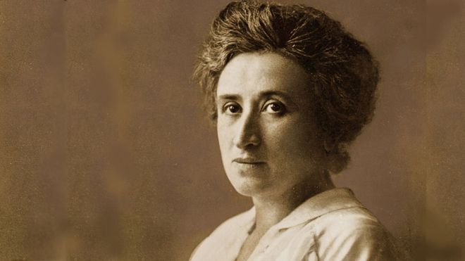 "Por un mundo donde seamos socialmente iguales, humanamente diferentes y totalmente libres".
Rosa Luxemburgo
#Fuedicho #8deMarzo
