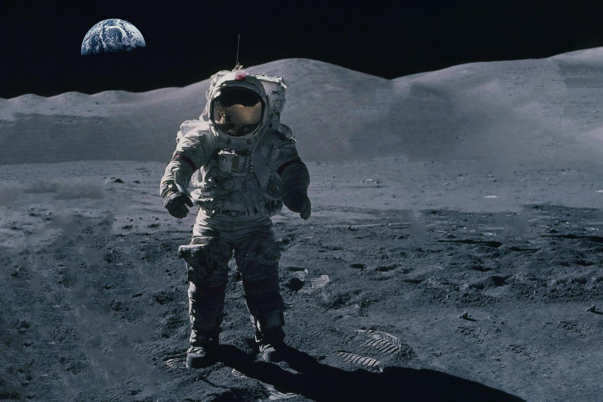 SeriousReaders's tweet photo. How lighting was used to debunk the Apollo 11 hoax theory.
https://t.co/ecenpNeM4Y https://t.co/BYeqriKjpm
