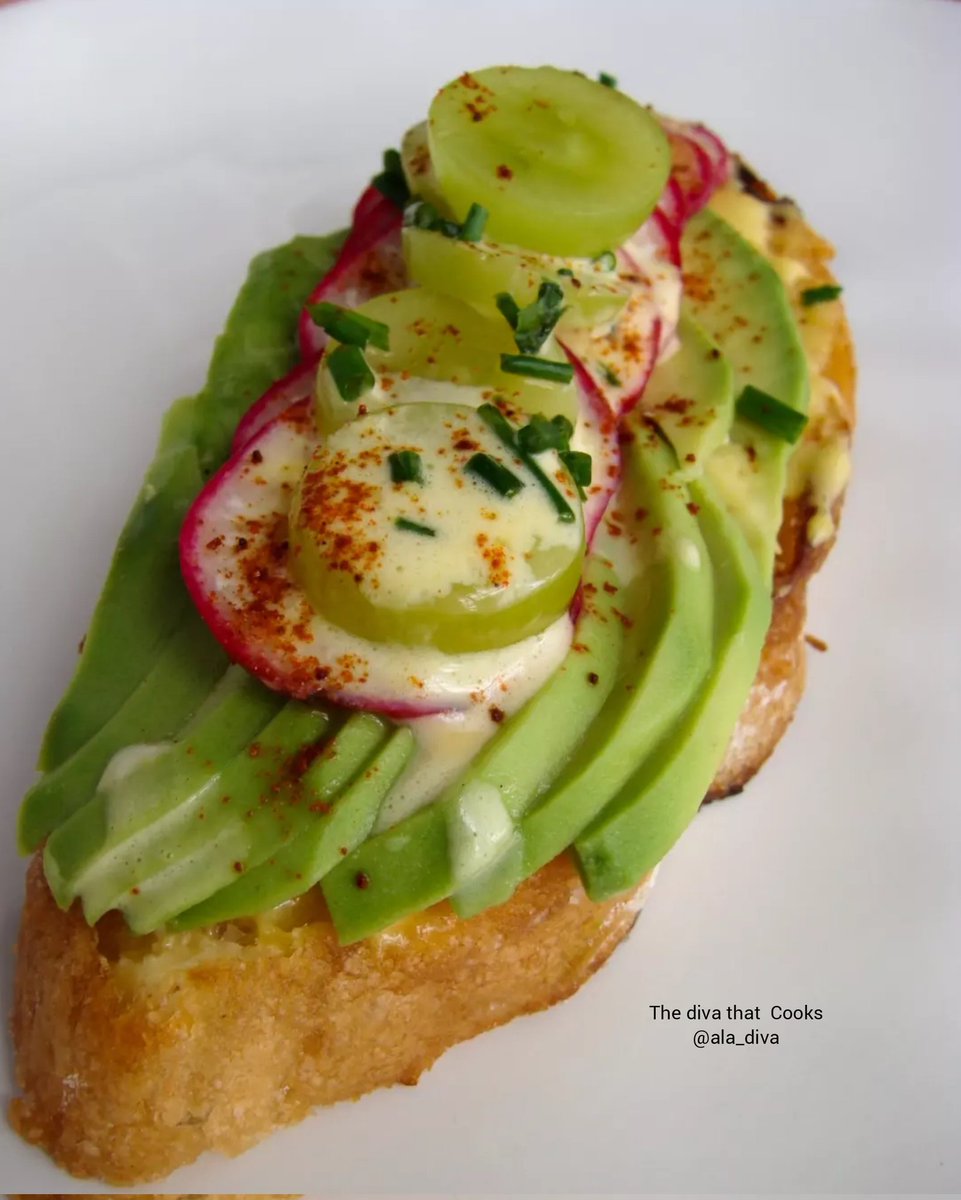 diva_ala's tweet photo. Hey Lovelies,

I am into fluffy cute looking healthy light meals and treats.
 
Check out my latest kitchen creations🥪🥗🤩, and choose which pic makes you wanna take a bite?

#HealthylifestylewithDiva

https://t.co/CjUvEIr7io https://t.co/pB7jHdK60l