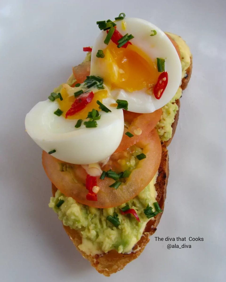 diva_ala's tweet photo. Hey Lovelies,

I am into fluffy cute looking healthy light meals and treats.
 
Check out my latest kitchen creations🥪🥗🤩, and choose which pic makes you wanna take a bite?

#HealthylifestylewithDiva

https://t.co/CjUvEIr7io https://t.co/pB7jHdK60l