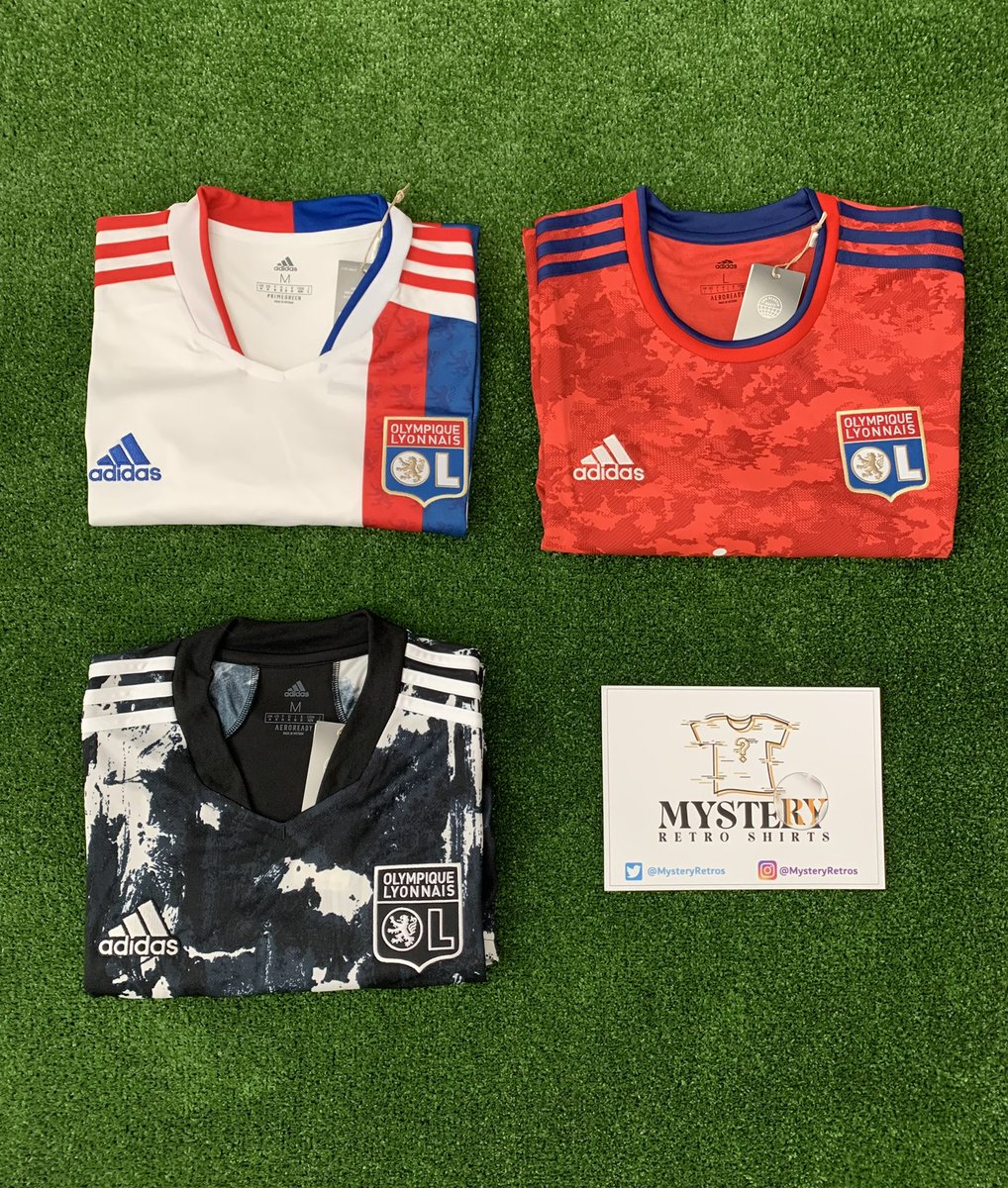 FTBLsection's tweet photo. If Liverpool qualify for the next round of the #UCL  today we’ll  giveaway a https://t.co/cy3P4xjETi box!🎁

Retweet &amp; follow us to enter.📲 https://t.co/ncDTQj5akV