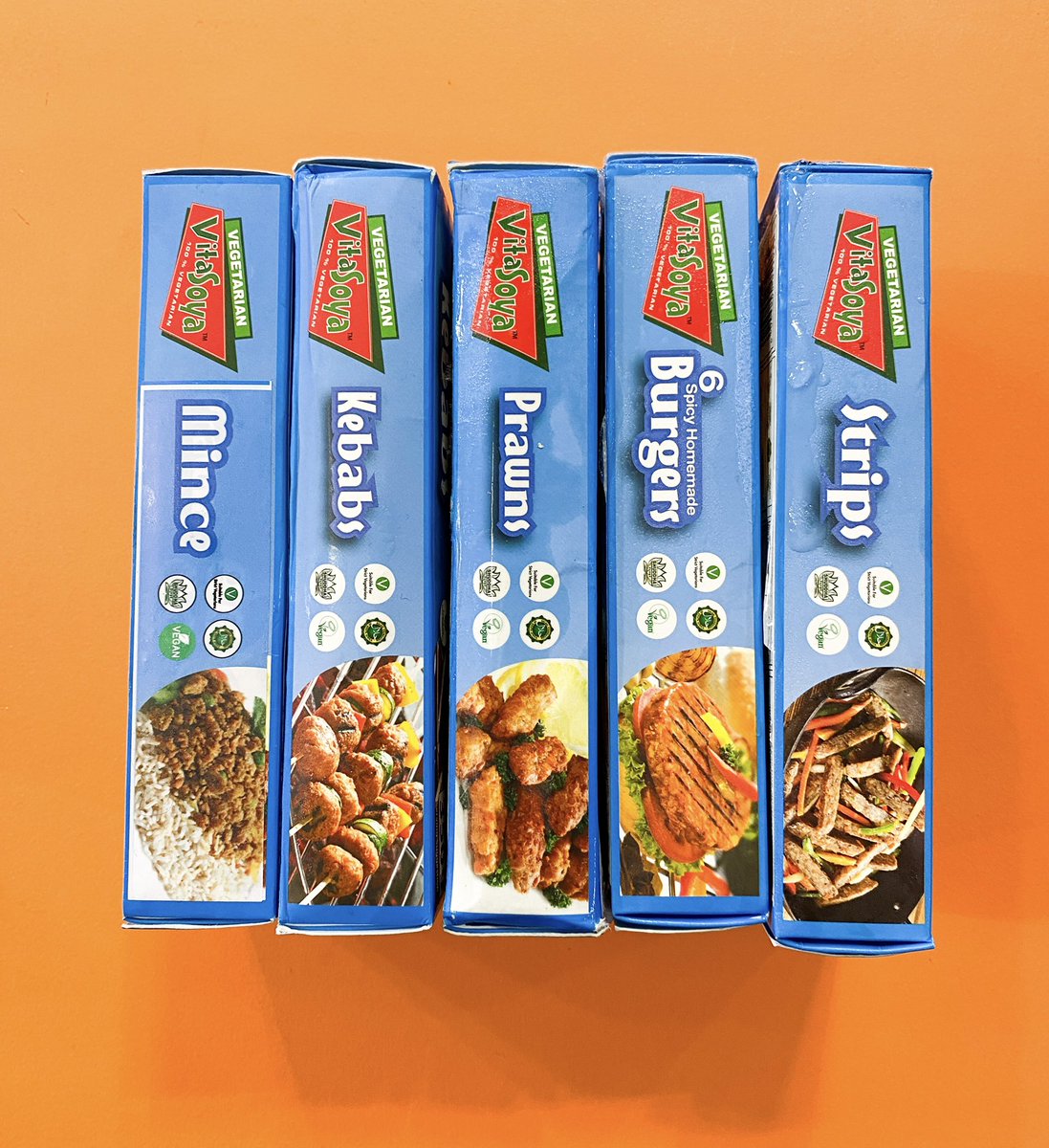 Plant-based dinner options that delight everytime! Pop into our freezer section to try out the VitaSoya range 🌿 PS - the veggie burgers are *chef’s kiss* 

Available in store only ✔️

#plantbased #vegetarian #vegeterianfood #soya #vitasoya #spiceemporium
